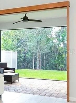 Под контрактом: $559,000 (4 спален, 3 ванн, 2460 Квадратных фут)