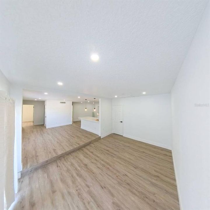 For Sale: $397,997 (3 beds, 2 baths, 1485 Square Feet)