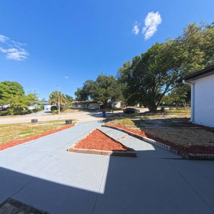 For Sale: $397,997 (3 beds, 2 baths, 1485 Square Feet)
