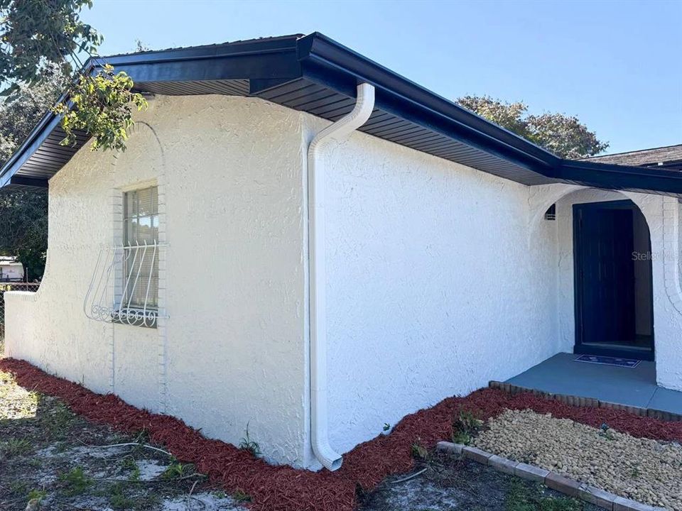 For Sale: $397,997 (3 beds, 2 baths, 1485 Square Feet)