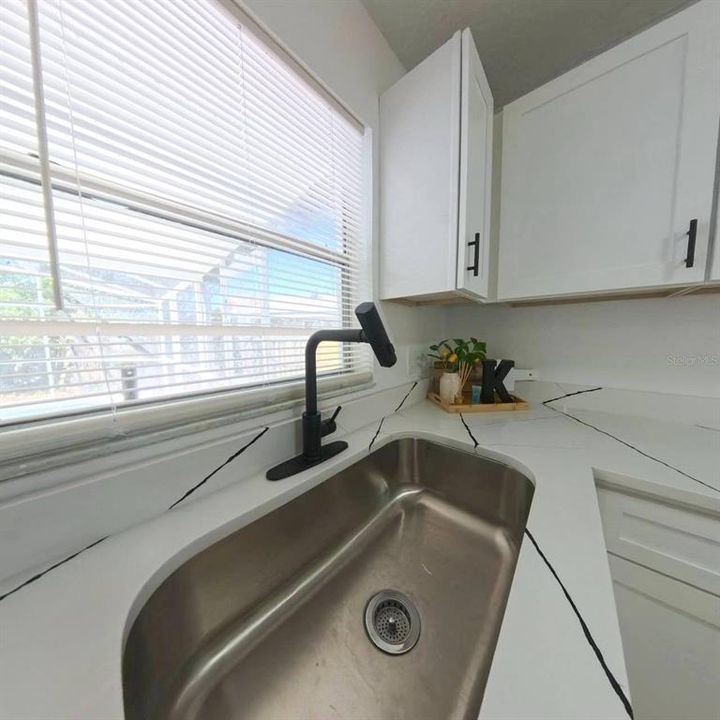 For Sale: $397,997 (3 beds, 2 baths, 1485 Square Feet)