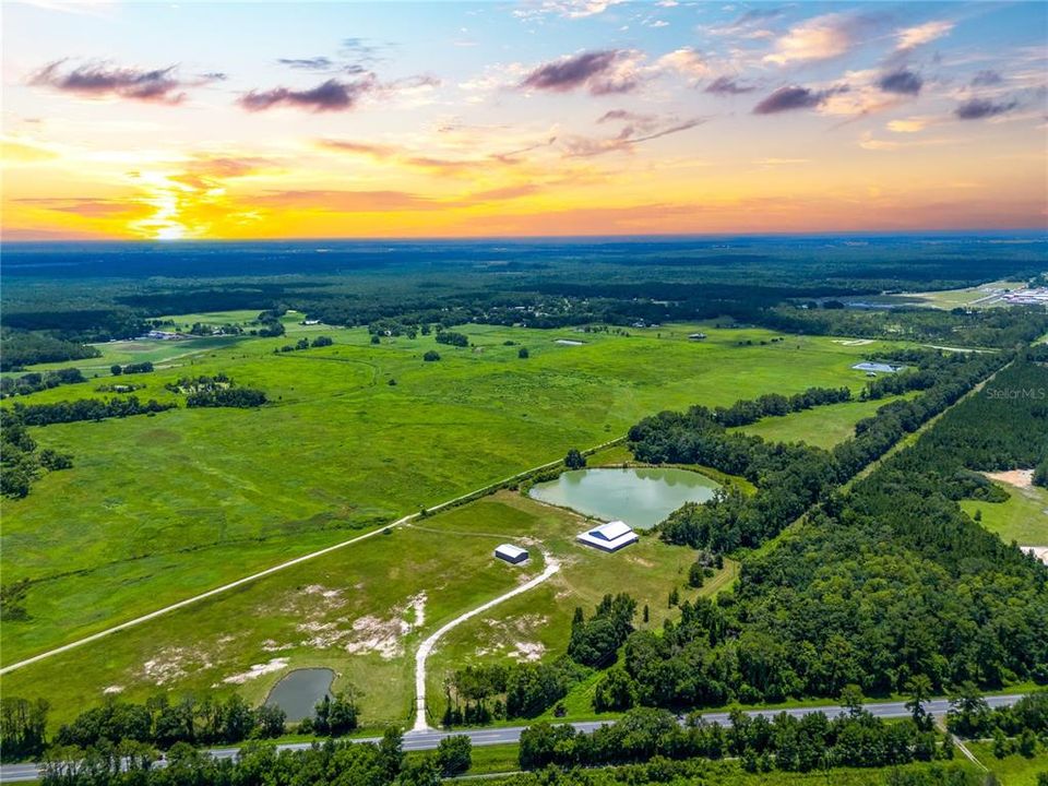 合同活跃: $700,000 (0 贝兹, 0 浴室, 4320 平方英尺)