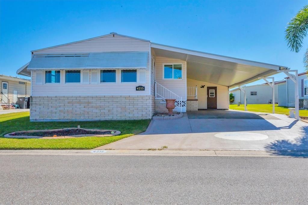 For Sale: $195,000 (2 beds, 2 baths, 1144 Square Feet)