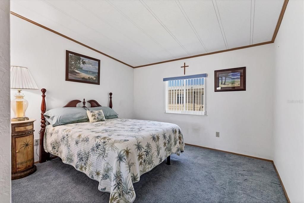 For Sale: $195,000 (2 beds, 2 baths, 1144 Square Feet)