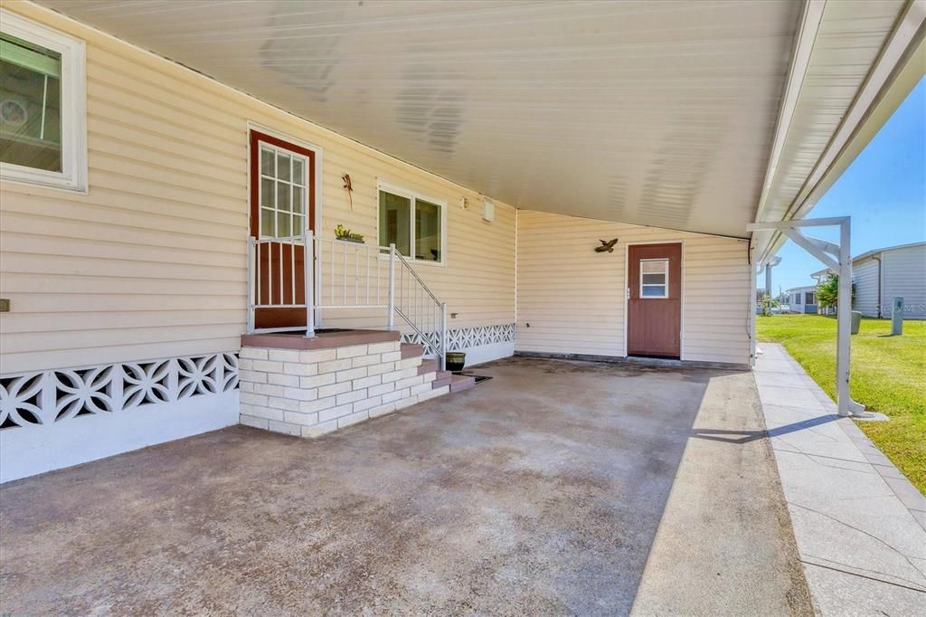 For Sale: $195,000 (2 beds, 2 baths, 1144 Square Feet)