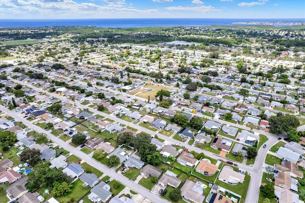 For Rent: $1,725 (2 beds, 1 baths, 936 Square Feet)