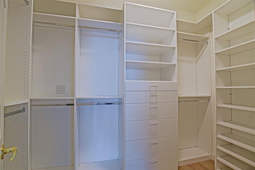 На продажу: $348,300 (2 спален, 2 ванн, 1870 Квадратных фут)