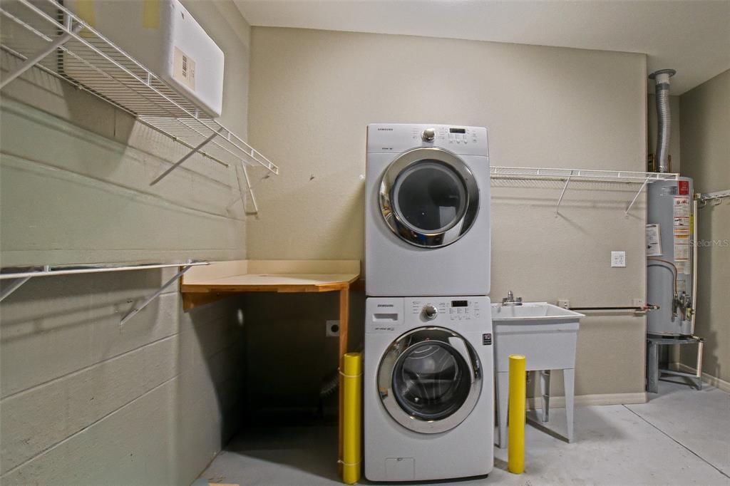 На продажу: $348,300 (2 спален, 2 ванн, 1870 Квадратных фут)