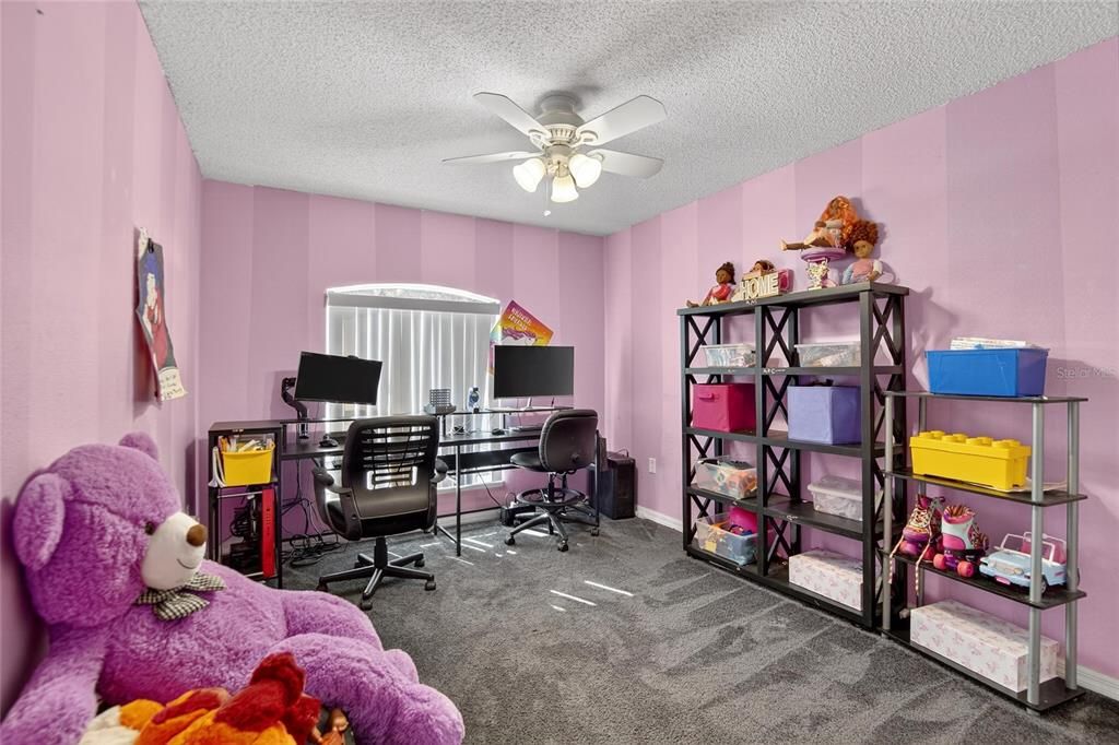 待售: $285,000 (3 贝兹, 2 浴室, 1292 平方英尺)