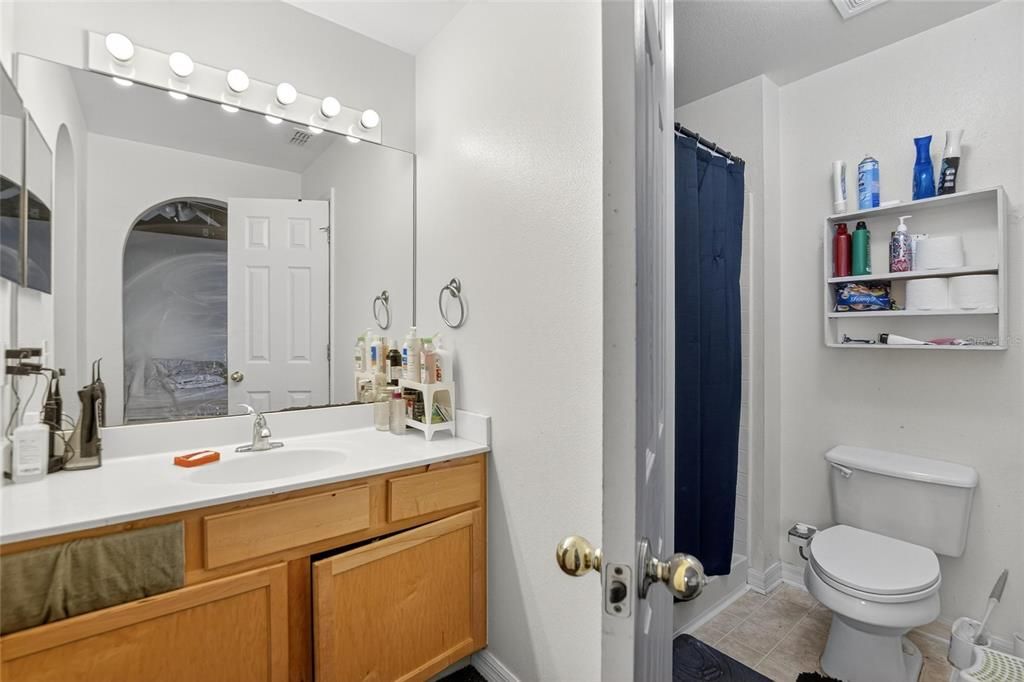 待售: $285,000 (3 贝兹, 2 浴室, 1292 平方英尺)