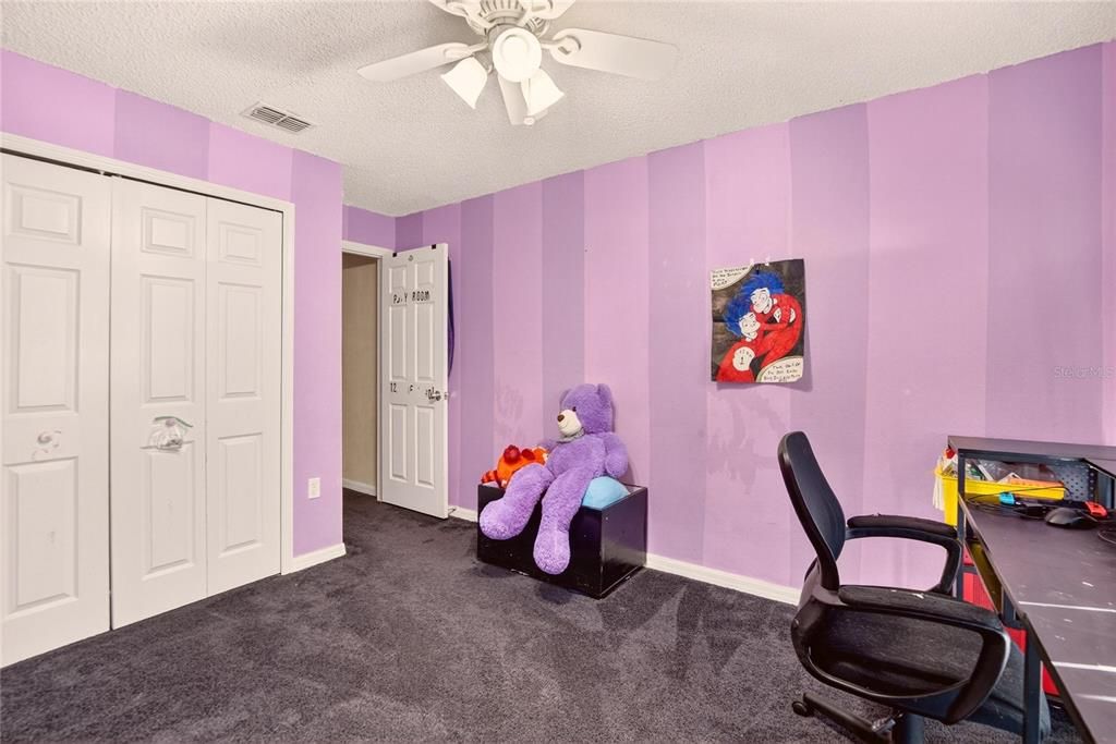 待售: $285,000 (3 贝兹, 2 浴室, 1292 平方英尺)