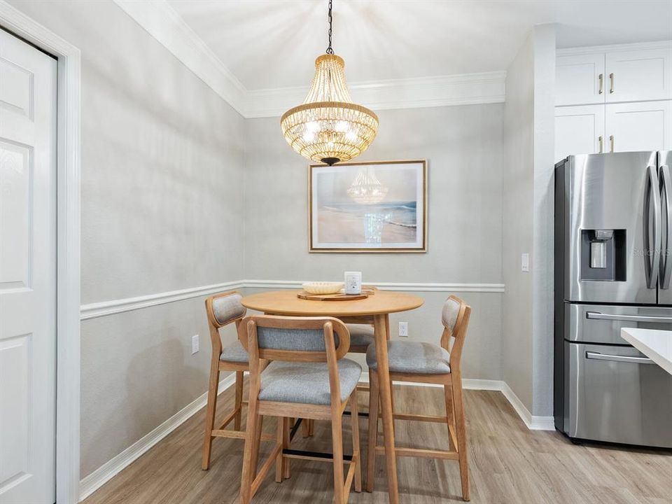 Active With Contract: $224,900 (1 beds, 1 baths, 843 Square Feet)