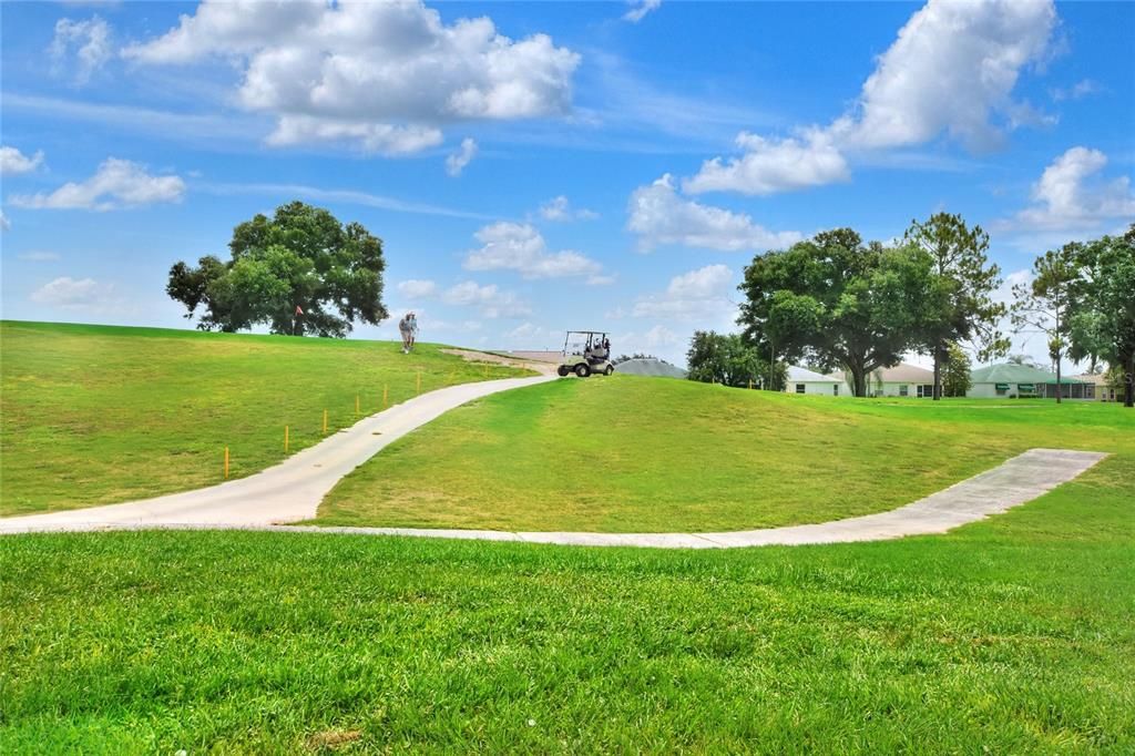 合同活跃: $274,000 (2 贝兹, 2 浴室, 1436 平方英尺)