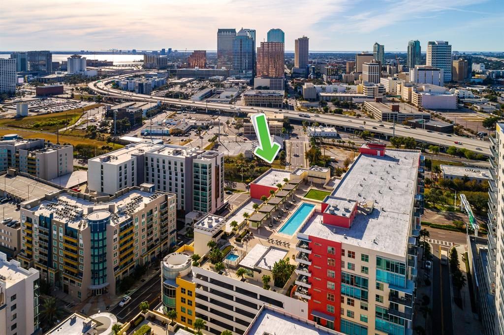 Activo con contrato: $649,999 (2 camas, 2 baños, 1634 Pies cuadrados)