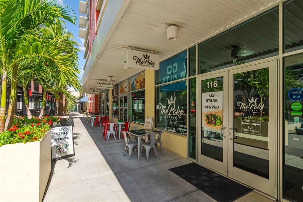 Activo con contrato: $649,999 (2 camas, 2 baños, 1634 Pies cuadrados)