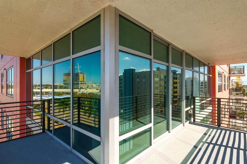 Activo con contrato: $649,999 (2 camas, 2 baños, 1634 Pies cuadrados)