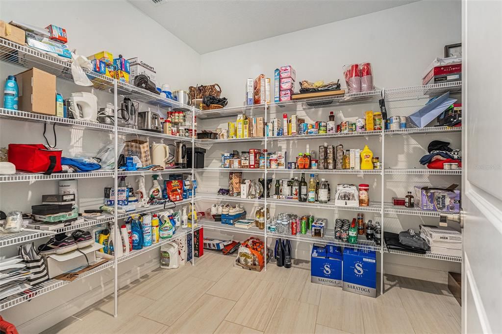 En Venta: $575,000 (3 camas, 3 baños, 2776 Pies cuadrados)