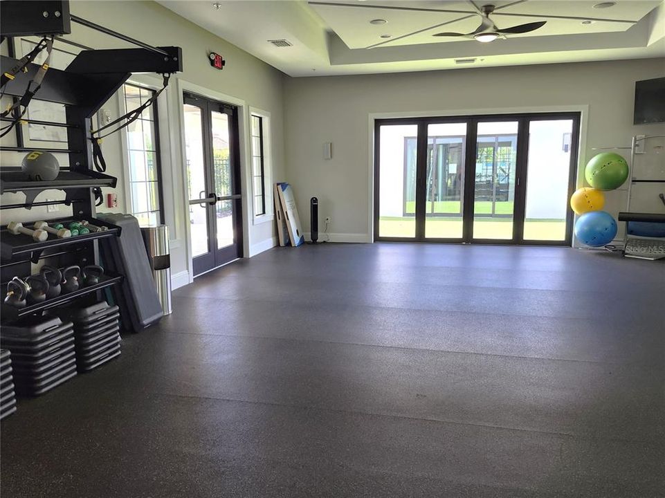 En Venta: $575,000 (3 camas, 3 baños, 2776 Pies cuadrados)