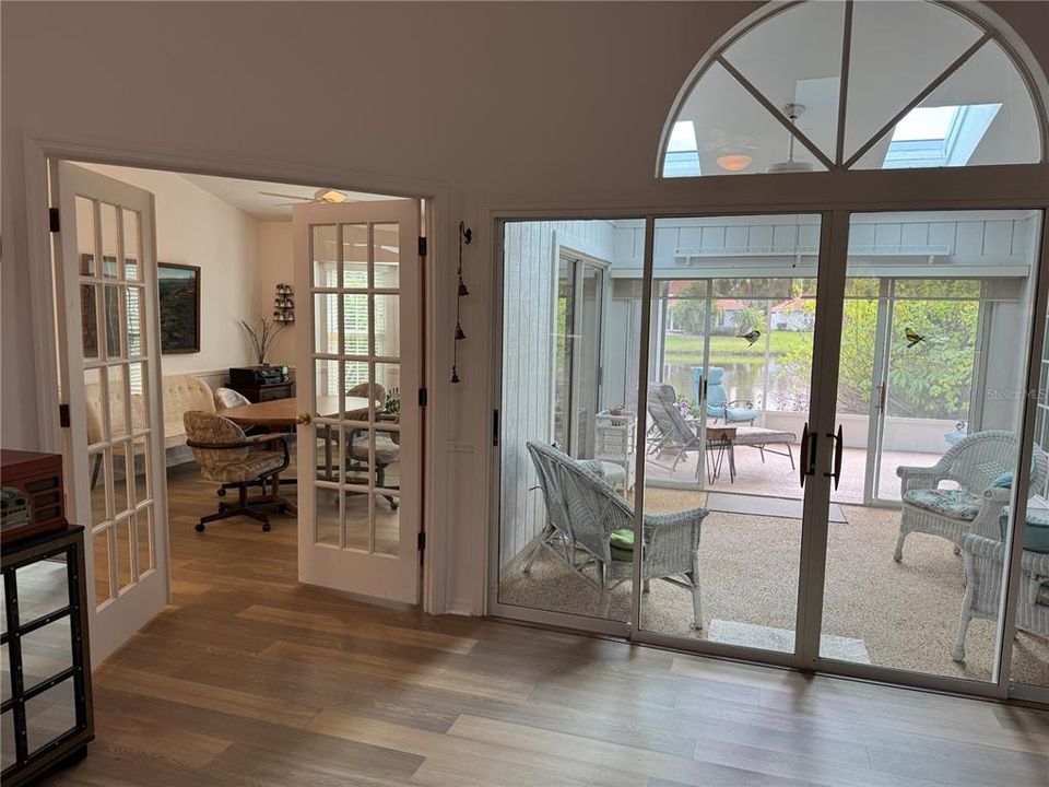 For Sale: $364,000 (2 beds, 2 baths, 1738 Square Feet)