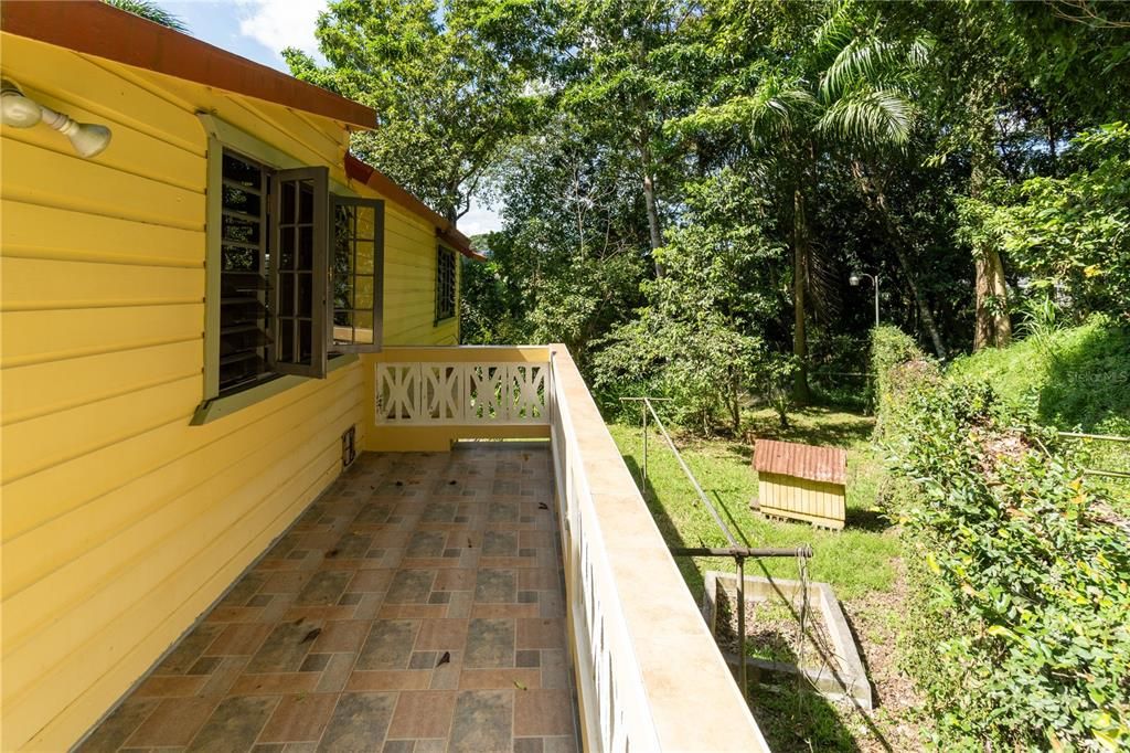 На продажу: $360,000 (3 спален, 3 ванн, 1700 Квадратных фут)