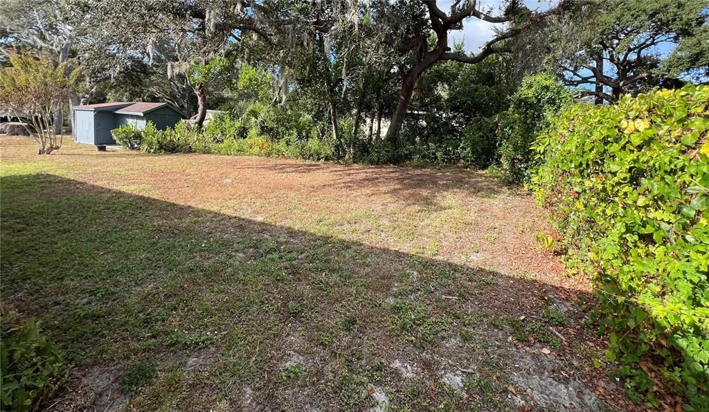 For Sale: $369,900 (2 beds, 1 baths, 983 Square Feet)