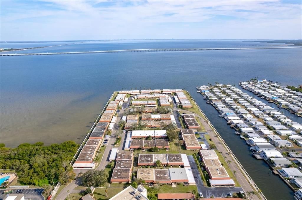 For Sale: $227,000 (2 beds, 2 baths, 1150 Square Feet)