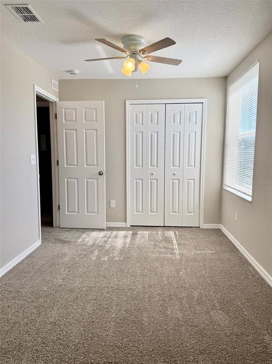 合同活跃: $2,150 (4 贝兹, 2 浴室, 1418 平方英尺)