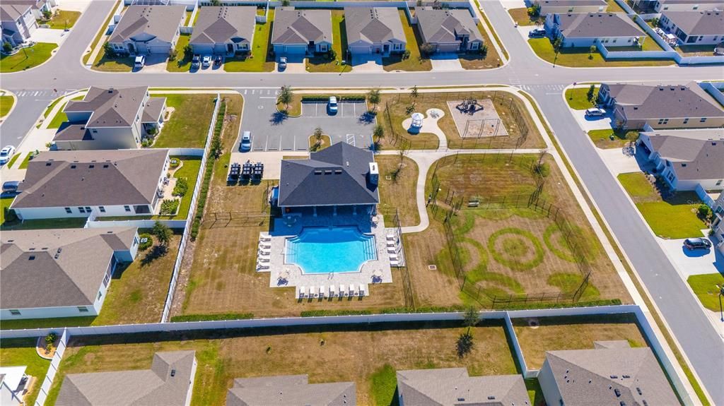 For Sale: $650,000 (4 beds, 3 baths, 2550 Square Feet)