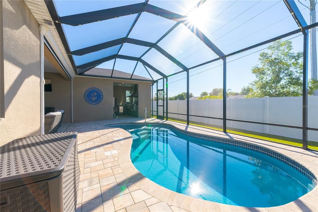 For Sale: $650,000 (4 beds, 3 baths, 2550 Square Feet)