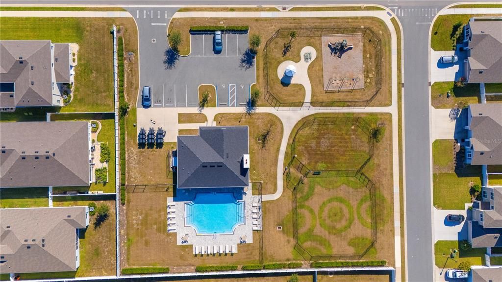 For Sale: $650,000 (4 beds, 3 baths, 2550 Square Feet)