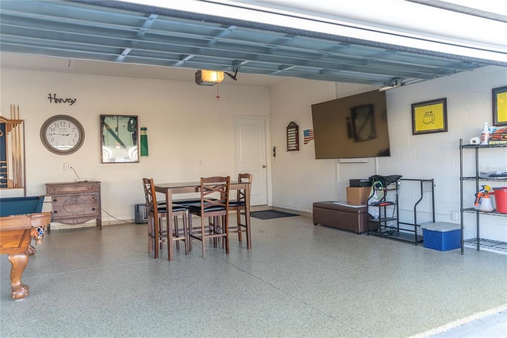 For Sale: $650,000 (4 beds, 3 baths, 2550 Square Feet)