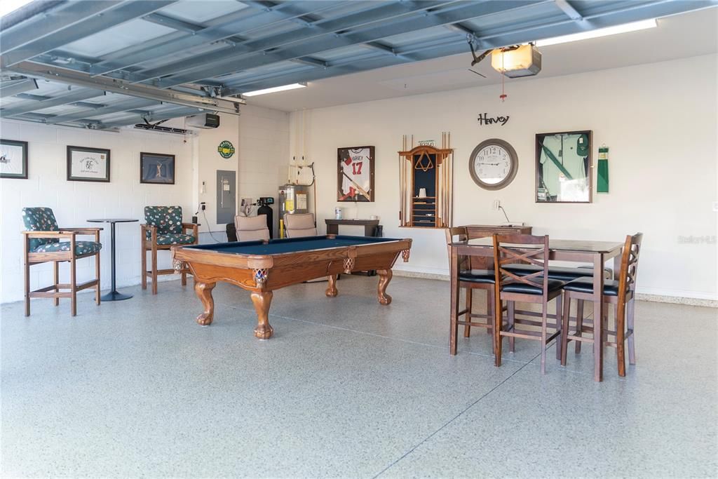 For Sale: $650,000 (4 beds, 3 baths, 2550 Square Feet)