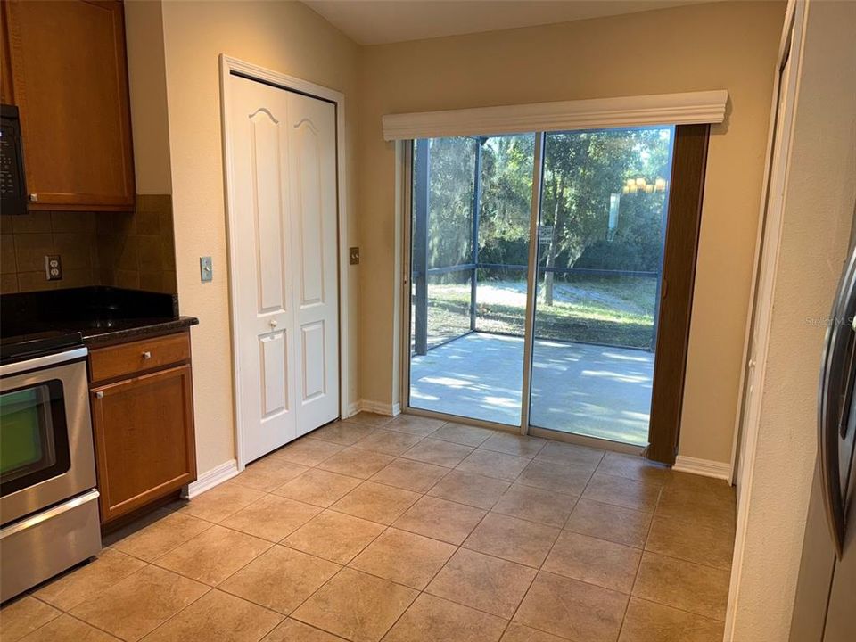 В аренду: $2,300 (3 спален, 2 ванн, 1503 Квадратных фут)