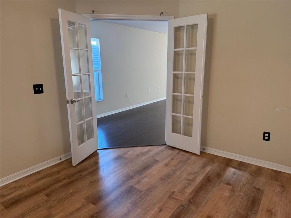 В аренду: $2,300 (3 спален, 2 ванн, 1503 Квадратных фут)