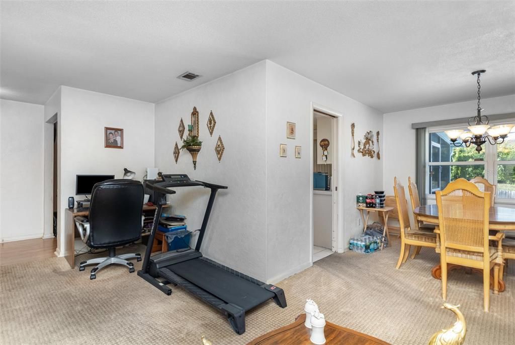 На продажу: $305,000 (3 спален, 2 ванн, 1512 Квадратных фут)