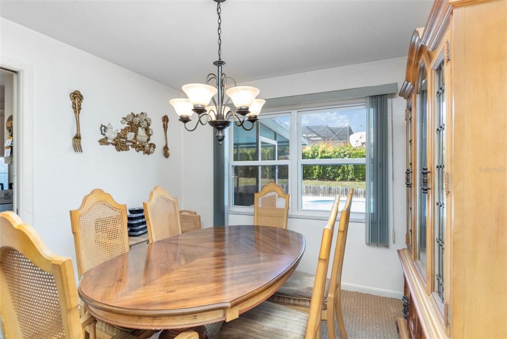 На продажу: $305,000 (3 спален, 2 ванн, 1512 Квадратных фут)