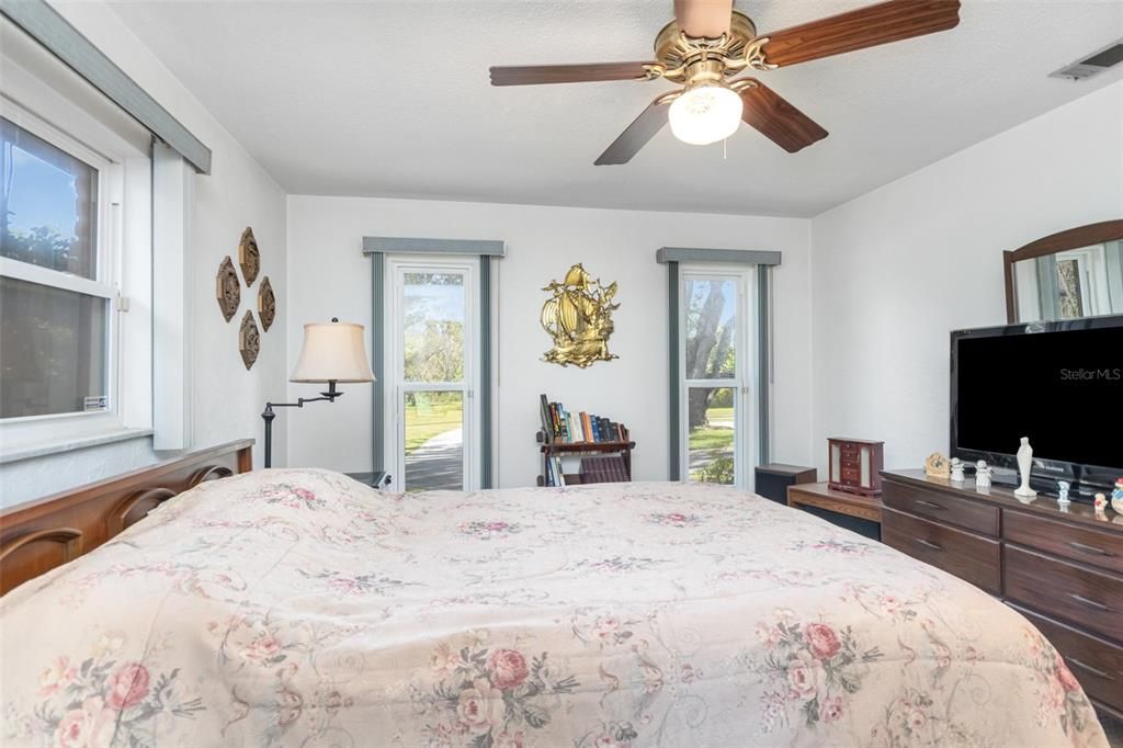 На продажу: $305,000 (3 спален, 2 ванн, 1512 Квадратных фут)