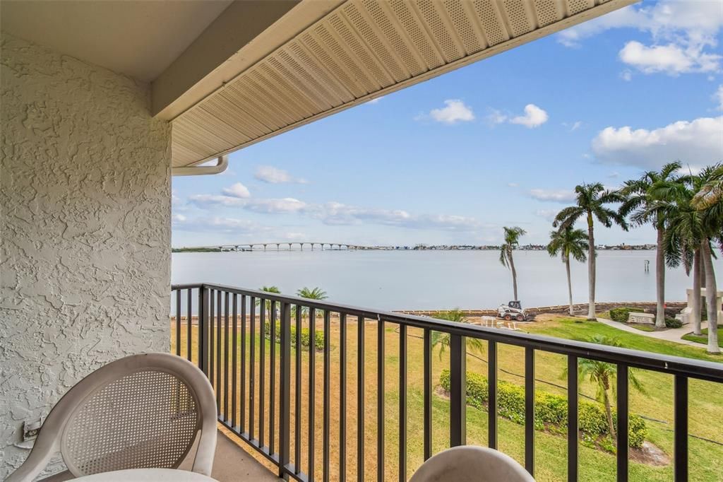 待售: $468,500 (2 贝兹, 2 浴室, 890 平方英尺)