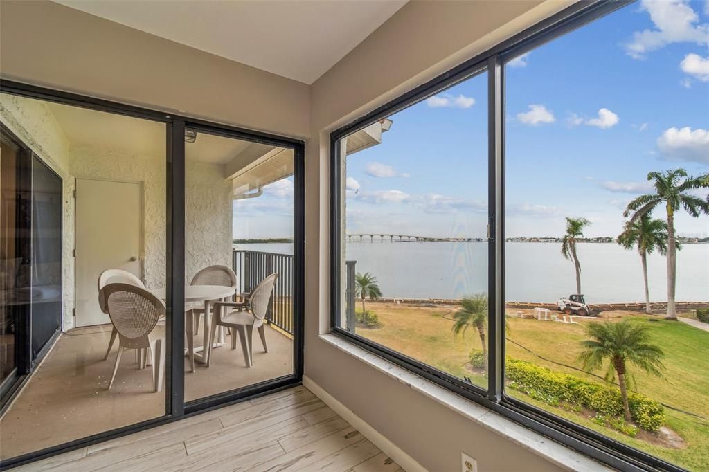 待售: $468,500 (2 贝兹, 2 浴室, 890 平方英尺)