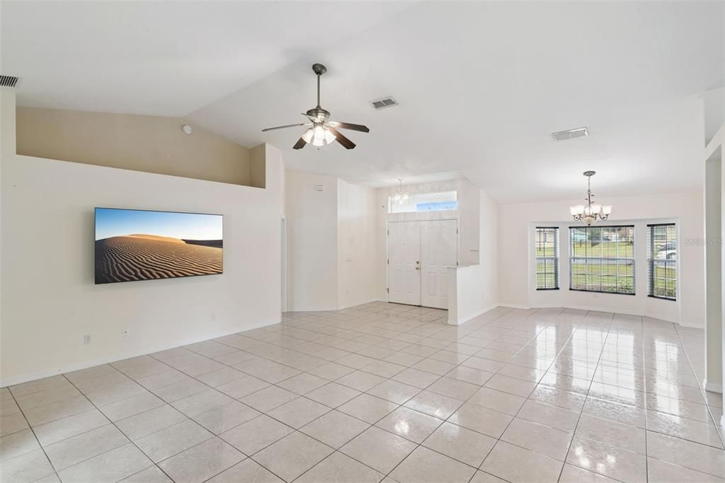 For Rent: $1,800 (3 beds, 2 baths, 1885 Square Feet)