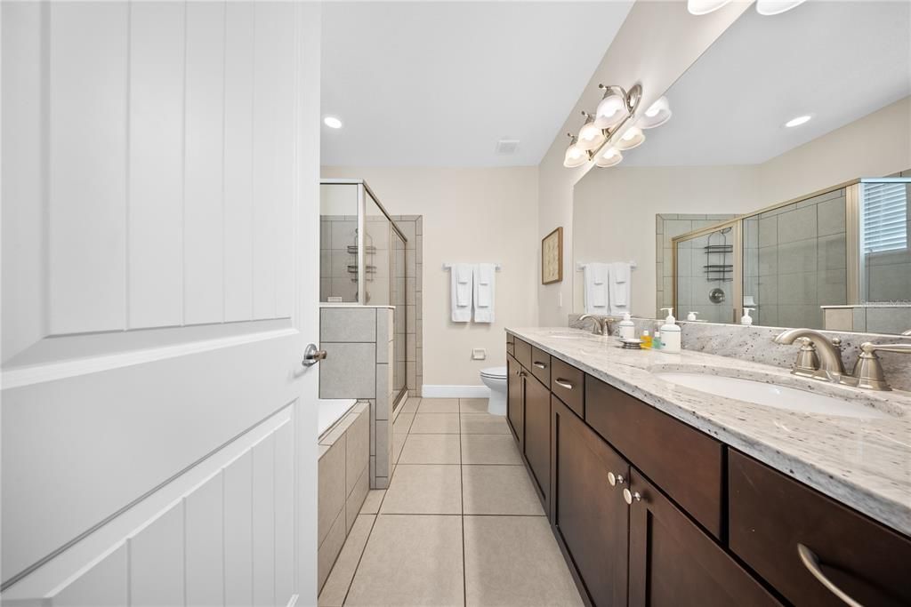 For Sale: $900,000 (9 beds, 8 baths, 4630 Square Feet)