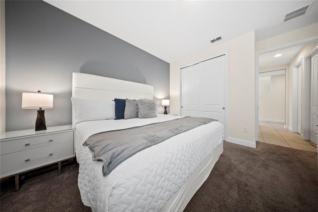 For Sale: $900,000 (9 beds, 8 baths, 4630 Square Feet)