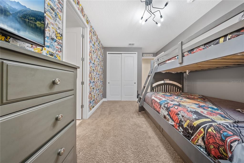 For Sale: $900,000 (9 beds, 8 baths, 4630 Square Feet)