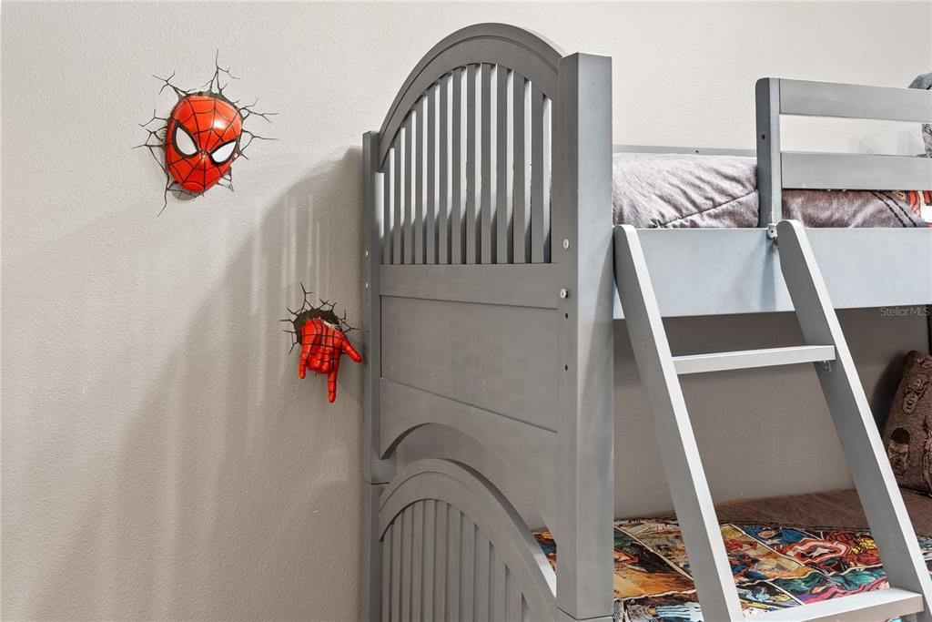 For Sale: $900,000 (9 beds, 8 baths, 4630 Square Feet)