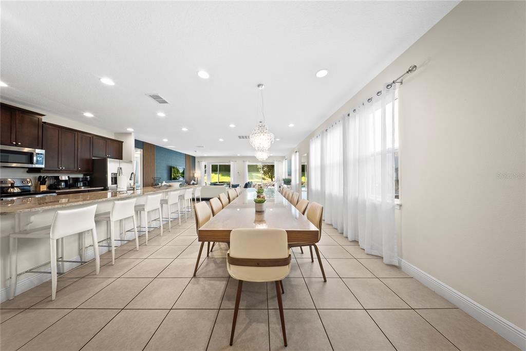 For Sale: $900,000 (9 beds, 8 baths, 4630 Square Feet)