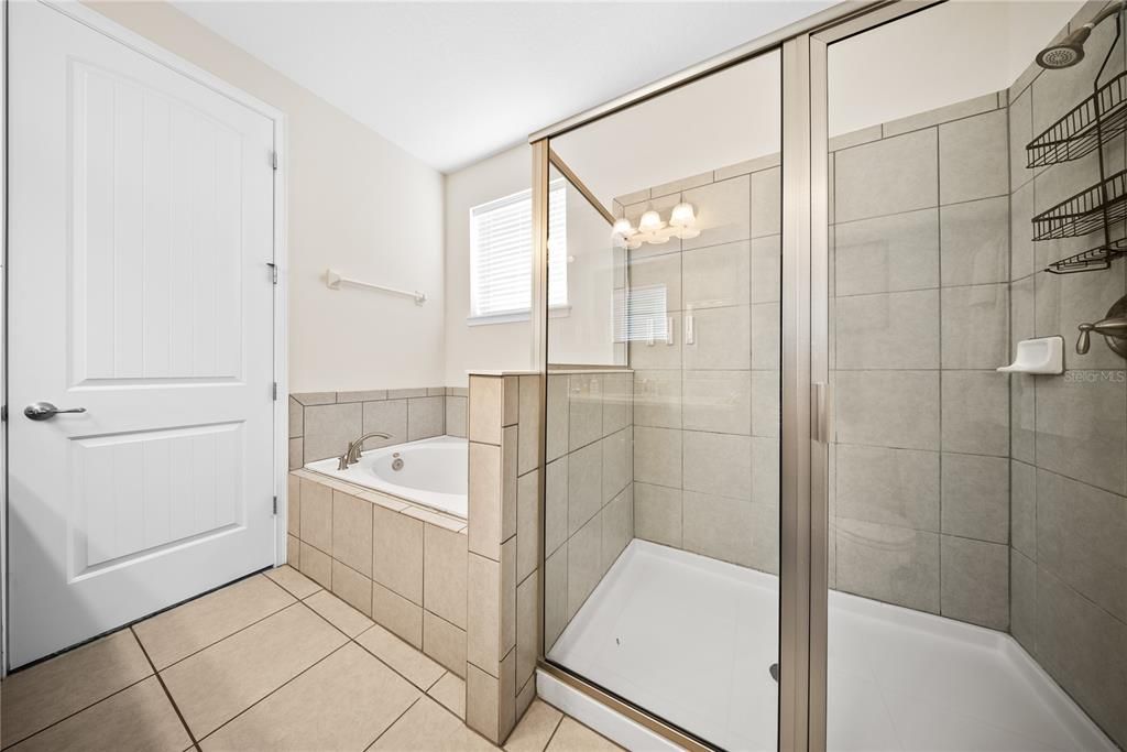 For Sale: $900,000 (9 beds, 8 baths, 4630 Square Feet)