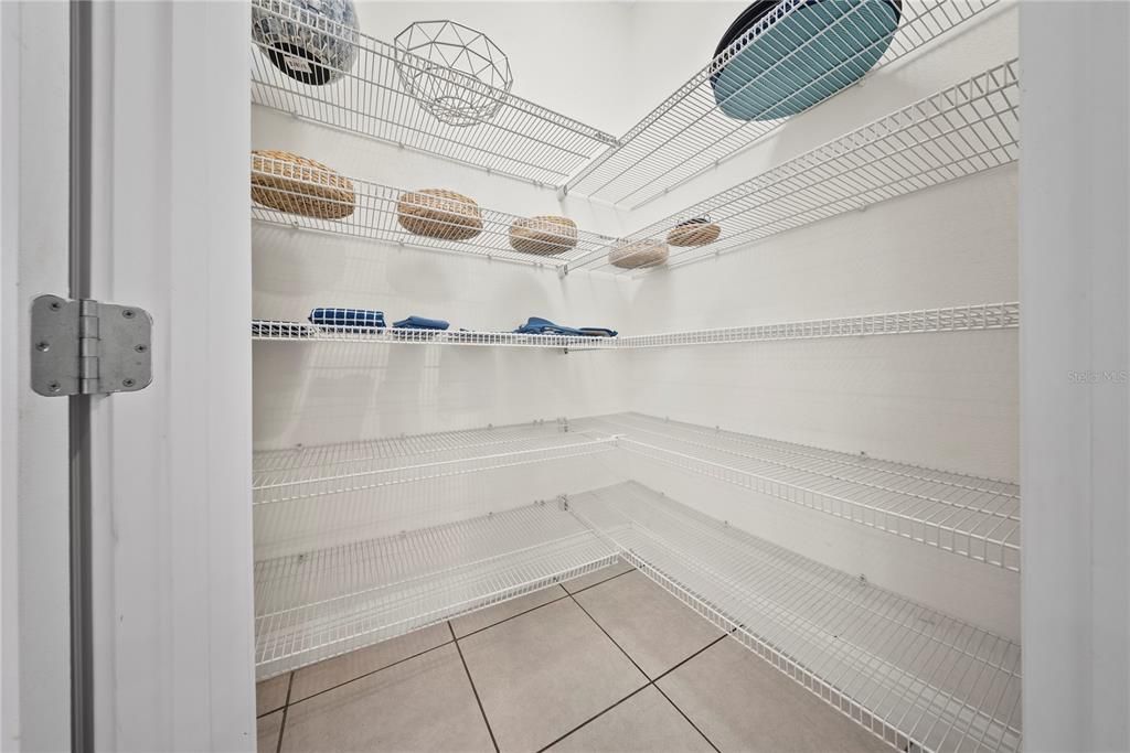 For Sale: $900,000 (9 beds, 8 baths, 4630 Square Feet)