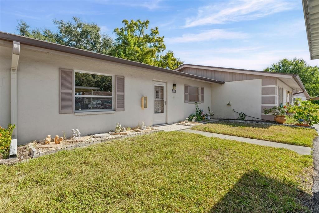 For Sale: $170,000 (2 beds, 2 baths, 1258 Square Feet)