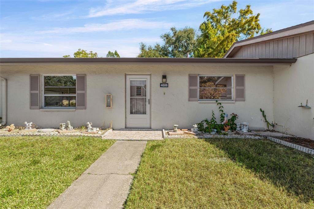 For Sale: $170,000 (2 beds, 2 baths, 1258 Square Feet)