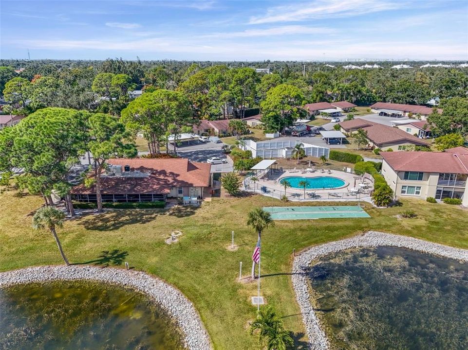 For Sale: $170,000 (2 beds, 2 baths, 1258 Square Feet)